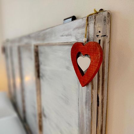 Sweetheart Apartment Бусто Арсицио Екстериор снимка