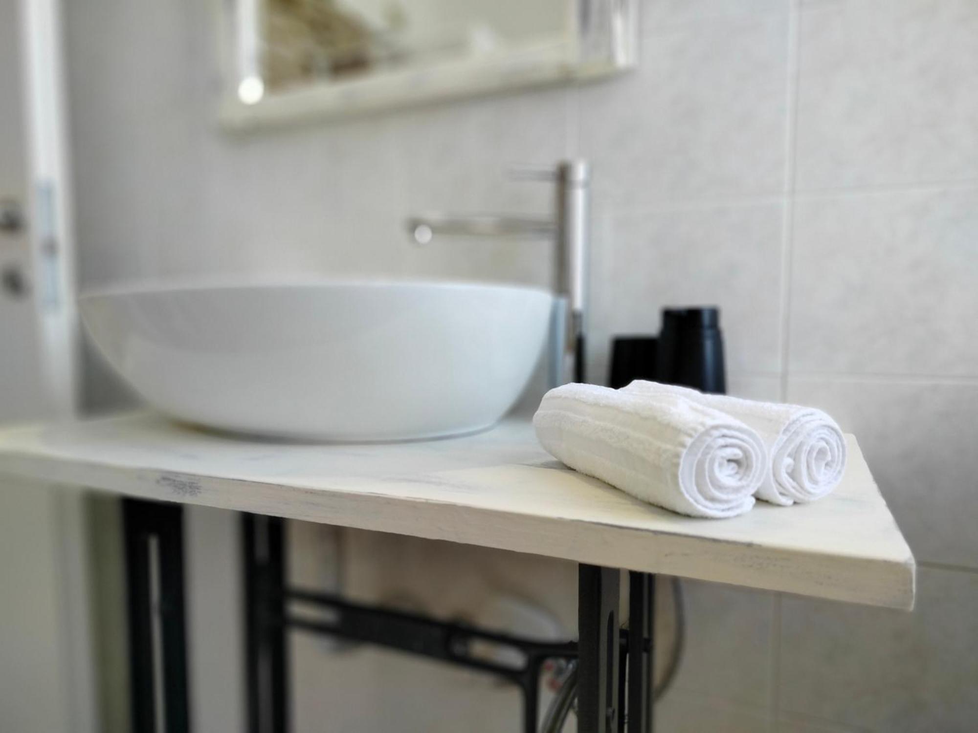 Sweetheart Apartment Бусто Арсицио Екстериор снимка